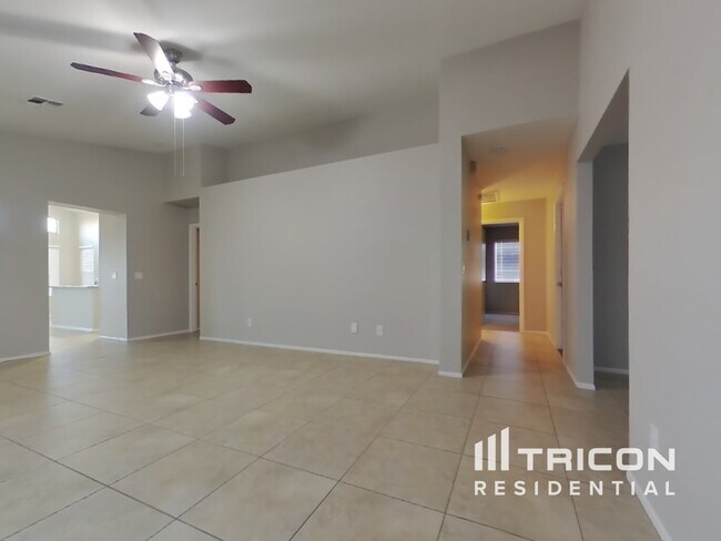Foto del edificio - 8334 W Baxter Dr