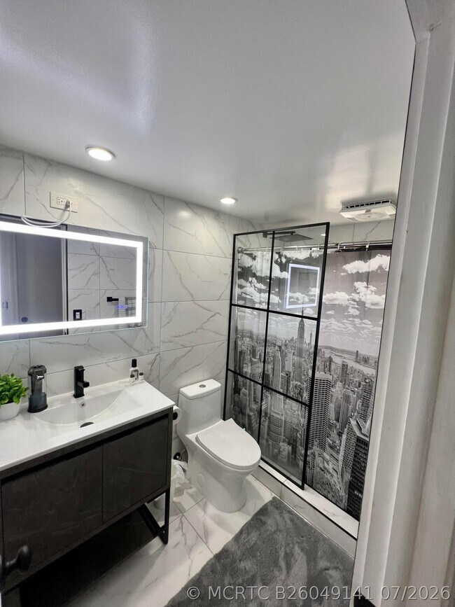 Foto del edificio - 825 NW 13th St