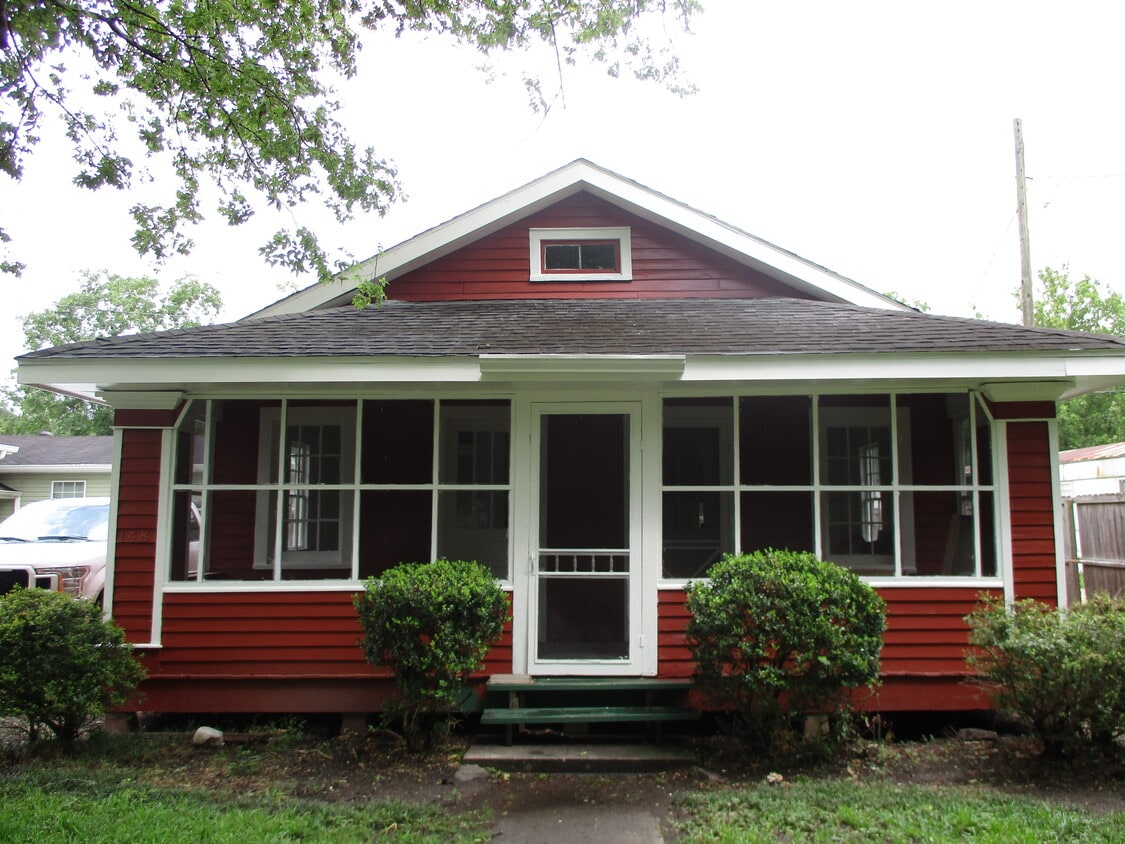 Primary Photo - 148 Evangeline Rd