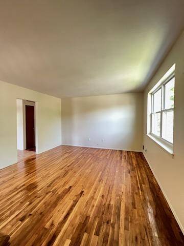 Foto del edificio - 703 Rutland Rd