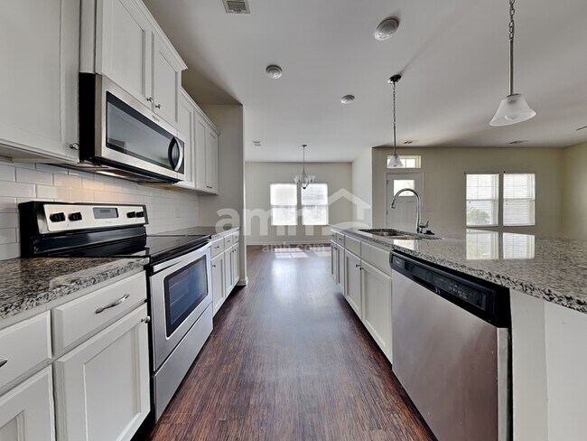 Foto del edificio - 218 Dogwood Cir