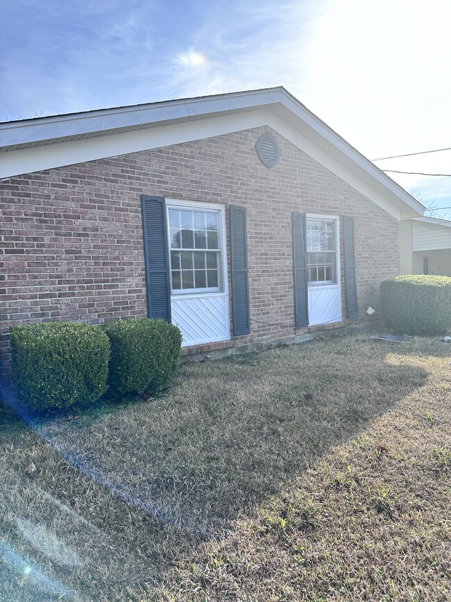 Building Photo - 3719 Quenby Ct