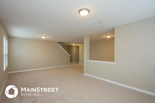 Building Photo - 5638 Hammermill Dr