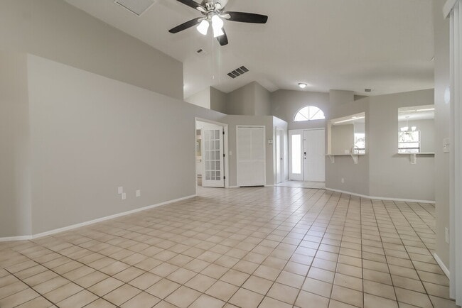 Building Photo - 1086 Manigan Ave