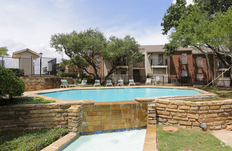 6 Eleven Lamar Apartments Rentals - Arlington, TX | Apartments.com