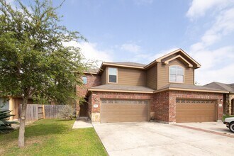 Building Photo - 1011 Brown Rock Dr