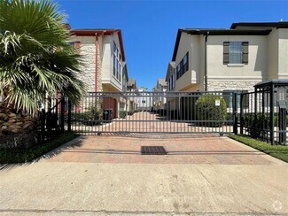 Building Photo - 2935 Clinton Dr