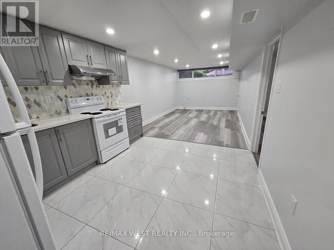 Building Photo - 32 Langwith Ct