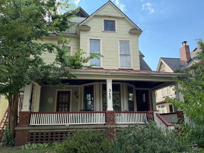 Building Photo - 317 Union Ave SE