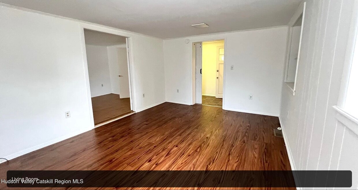 Primary Photo - 602 Columbia St