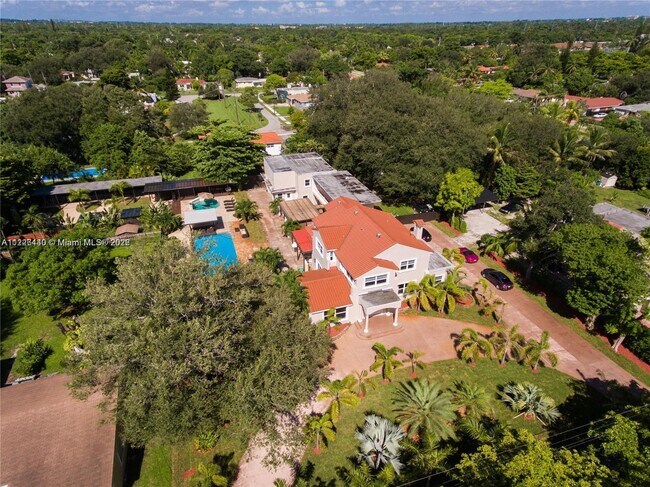 Foto del edificio - 12746 NE 4th Ave