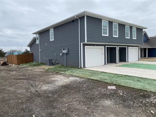 Foto del edificio - 340 Sunnyside Dr