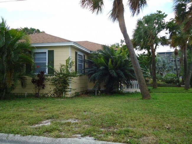 Seasonal St. Pete Beach Cottage - House for Rent in St ...