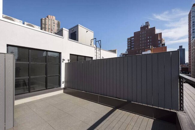 Foto del edificio - 345 E 76th St