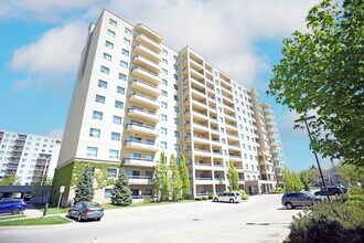 Building Photo - Sugarcreek Village
