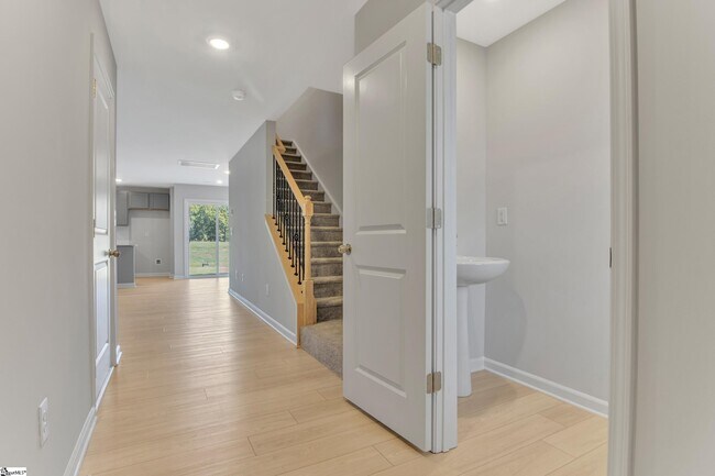 Foto del edificio - 3040 Willow Rd