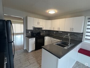 Building Photo - 80 Marinus Pl