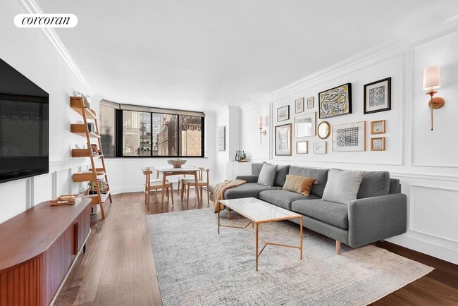 Building Photo - 280 Park Ave S