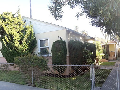 Primary Photo - 604 1/4 Venezia Ave