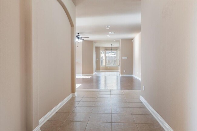 Building Photo - 1709 Greenside Trail