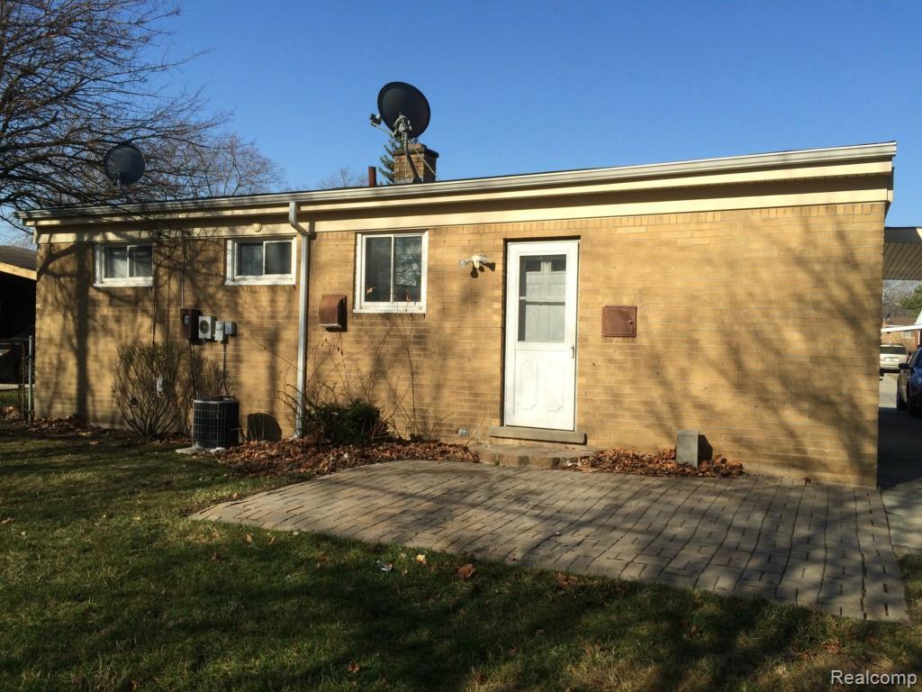 Primary Photo - 24010 Marlow Street