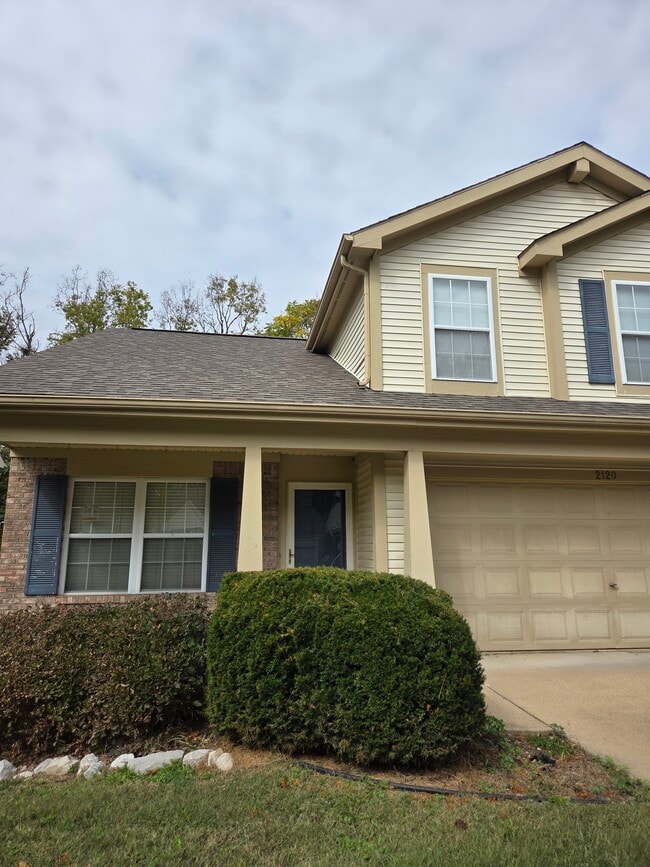 Front of house - 2120 S Azalea Ln