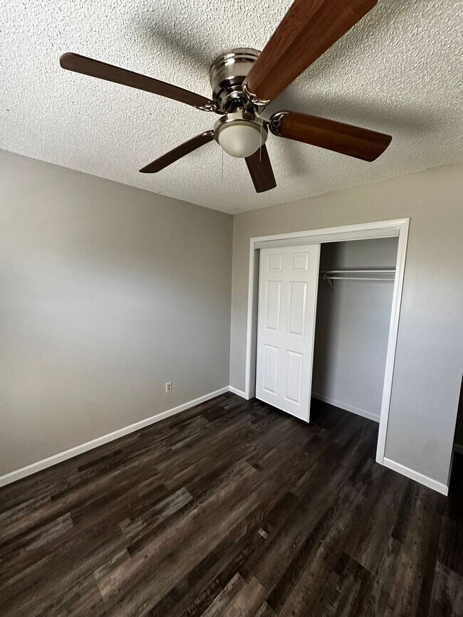 Building Photo - Updated Unit now available for lease! Newl...