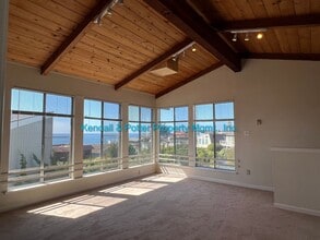 Building Photo - 480 Sand Dollar Dr