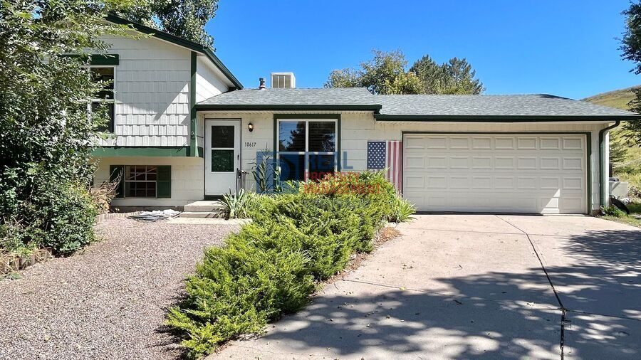 Primary Photo - 10617 W Lehigh Pl