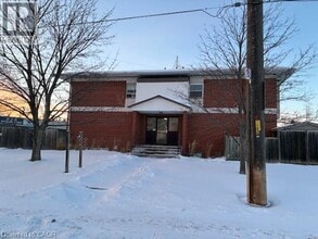 Building Photo - 2251 Mountainside Dr