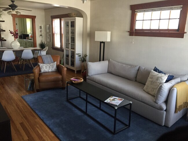 Foto del edificio - 113 E 26th St
