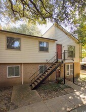 Building Photo - 6646 E Lovers Ln