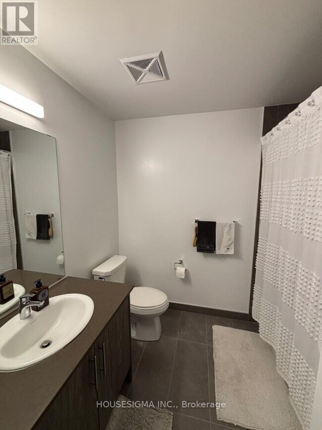 Photo du bâtiment - 1700 Avenue Rd