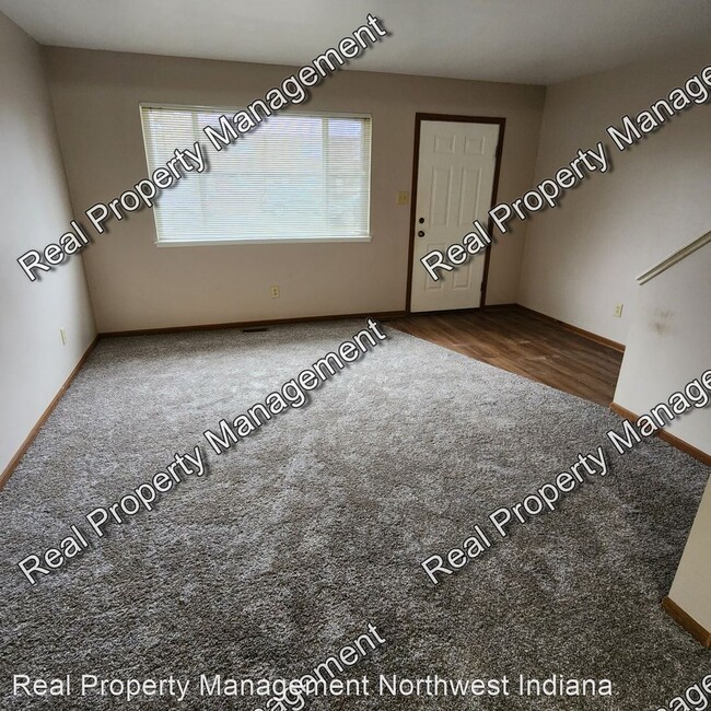 Building Photo - 3 br, 1.5 bath House - 5177 Plaza Avenue