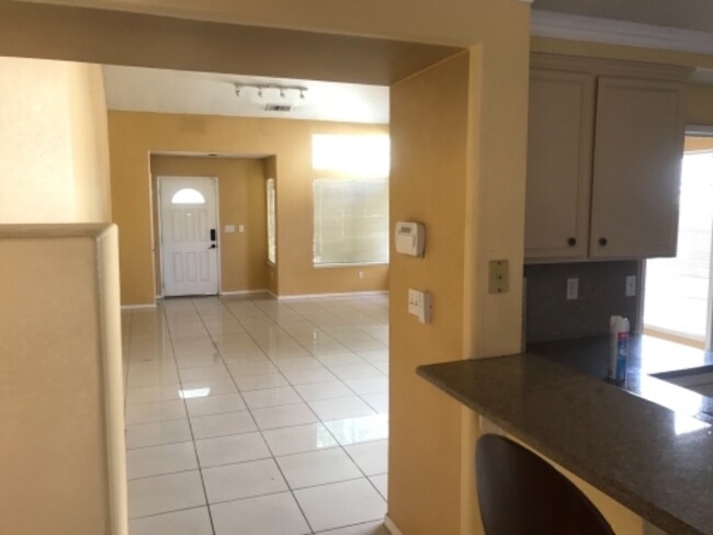 Foto del edificio - 4965 Parkgreen Cir
