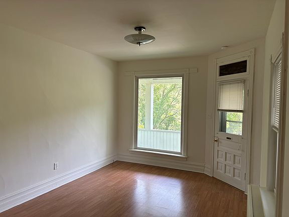 Foto del edificio - Clean 3 bedroom home