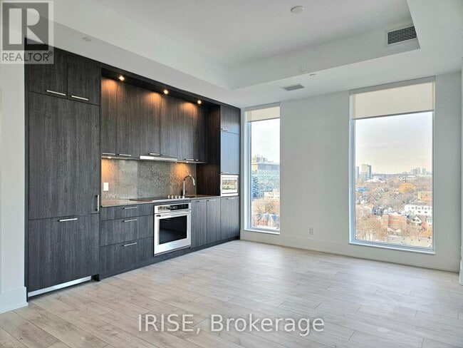 Building Photo - 115 Denison Ave