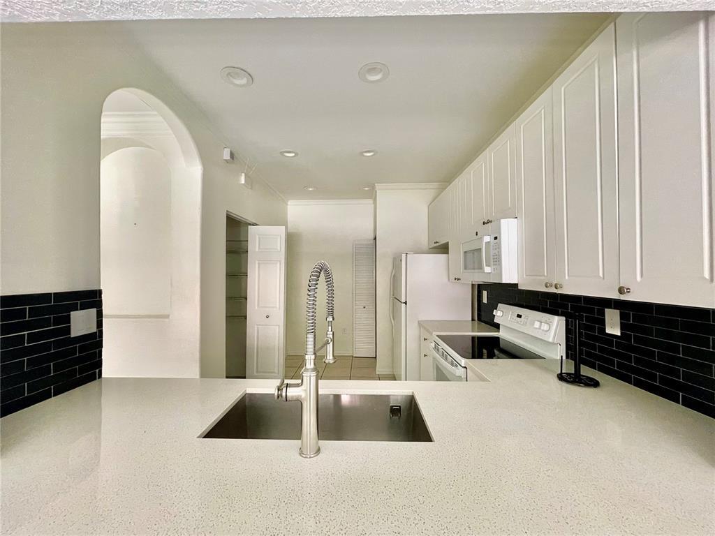 Foto principal - 3503 Merrick Ln