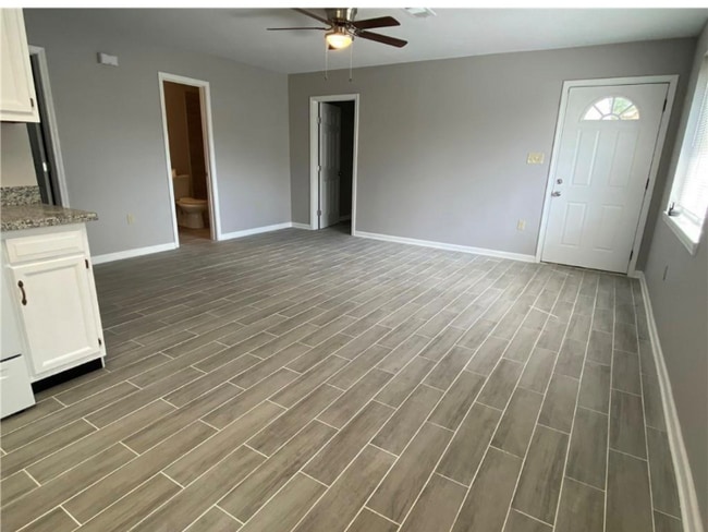 Foto del edificio - 2814 Pakenham Dr