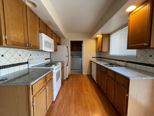 Foto del edificio - Great Townhome in West Fort Collins