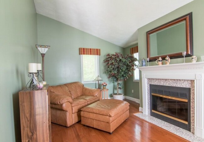 Building Photo - 31 Blithewood Avenue, Unit 701