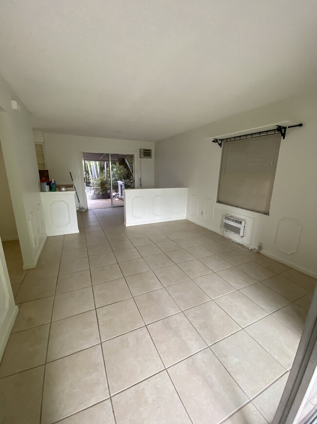 Building Photo - 13797 S Indian River Dr