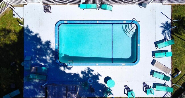 Building Photo - 1720 NW 37th St