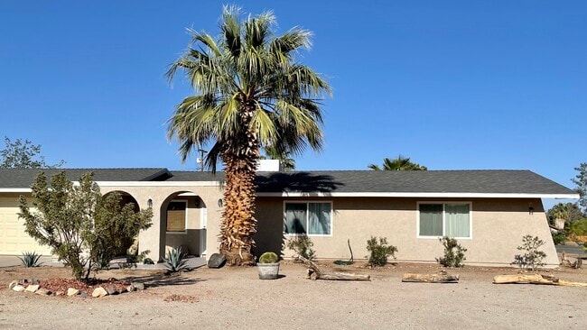 Building Photo - 6707 Palo Verde Ave
