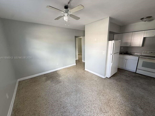 Building Photo - 1960 NW Flagler Terrace