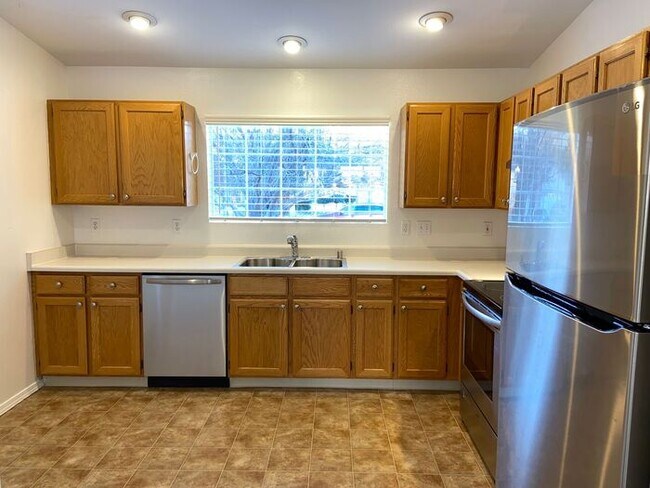 Foto del edificio - East Sparks - Single Story House at The Vi...