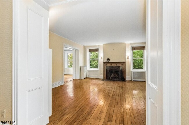 Foto del edificio - 145 Watchung Ave