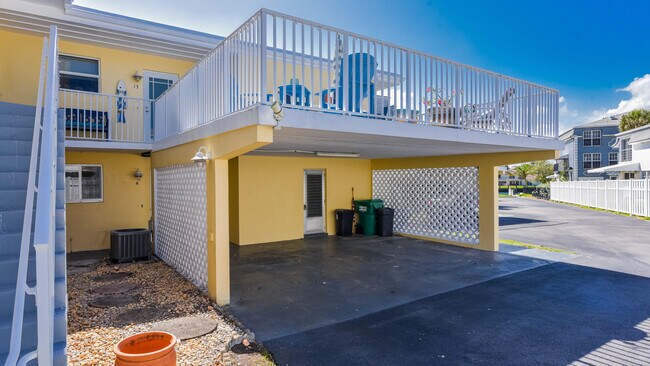 Building Photo - 1189 Hillsboro Mile