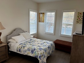 Building Photo - 27680 Turn Leaf Ct