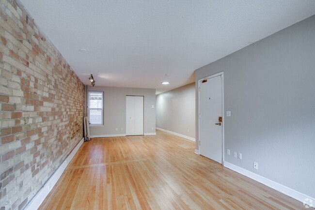 Building Photo - 1400-1408 Spruce Pl – Oak Grove Downtown